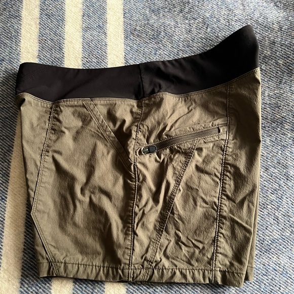 Triple Aught Design Women’s Shorts Size 14, great condition - Picture 8 of 8